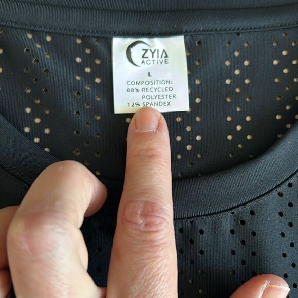 ((3 PIECE)) ZYIA ACTIVE BUNDLE SIZE 12/LARGE EUC- 2 LEGGINGS AND LS SHIRT - Picture 12 of 13